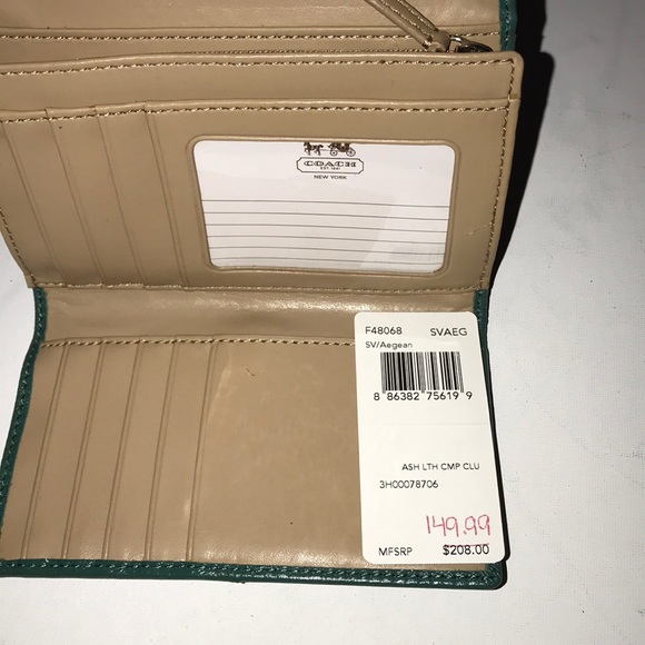 Turquoise Coach multi-compartment wallet! - Picture 7 of 7